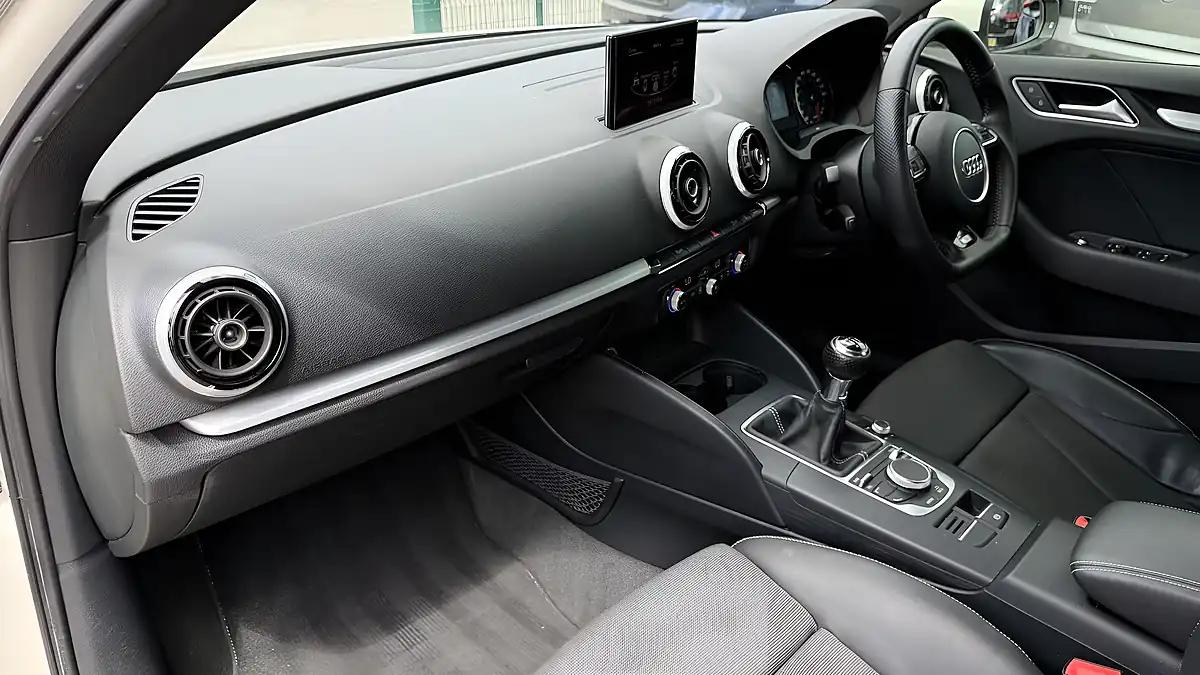 Used 2013 Audi A3 S Line Sportback White - Interior and Exterior details 15