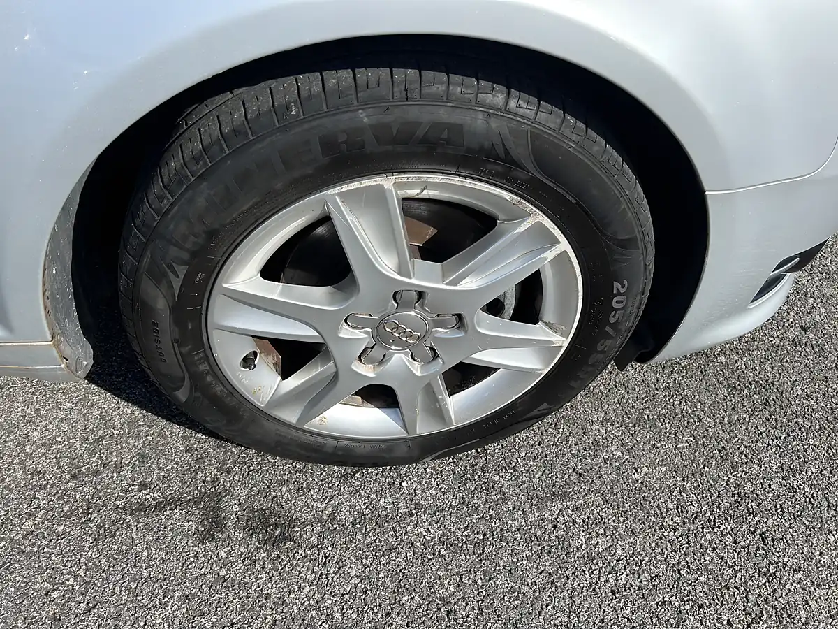 Used 2013 Audi A3 Silver - Interior and Exterior details 18
