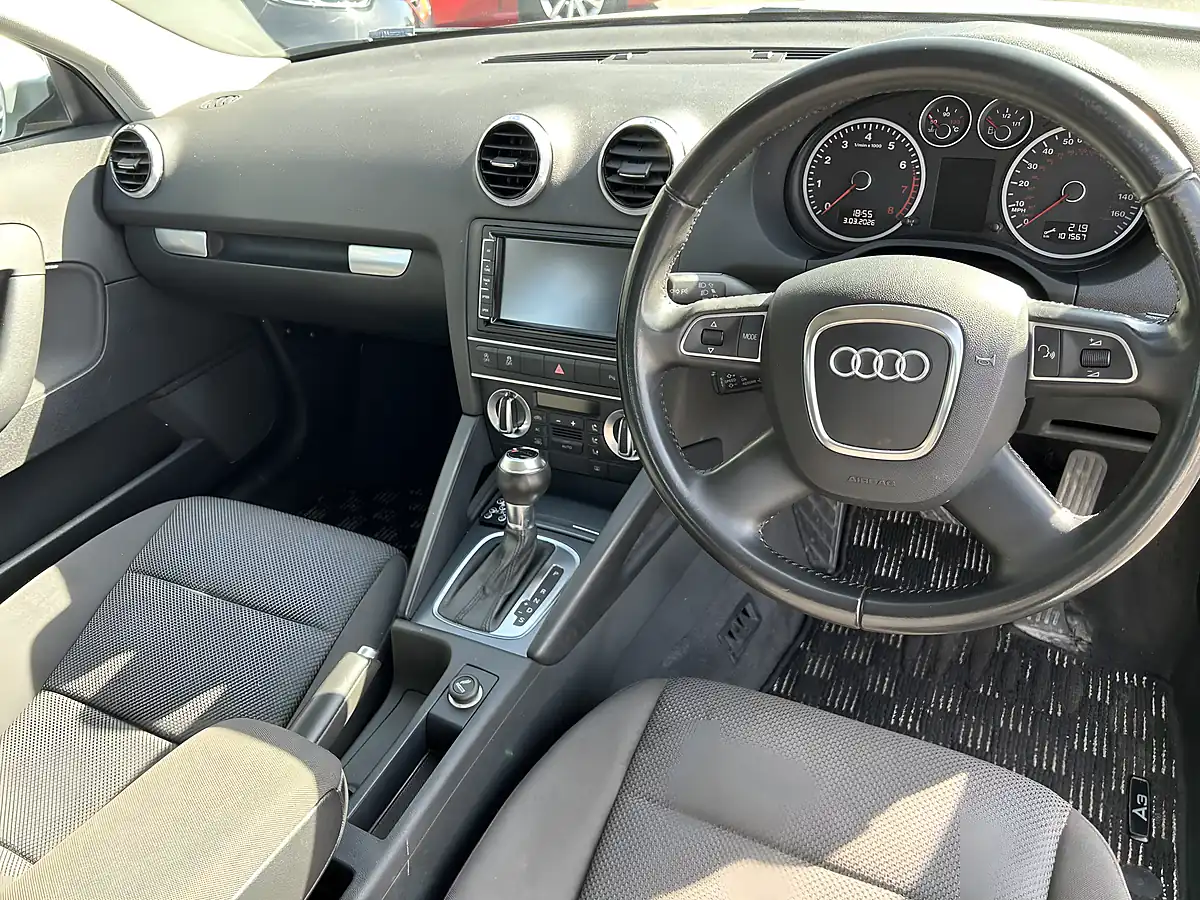 Used 2013 Audi A3 Silver - Interior and Exterior details 4
