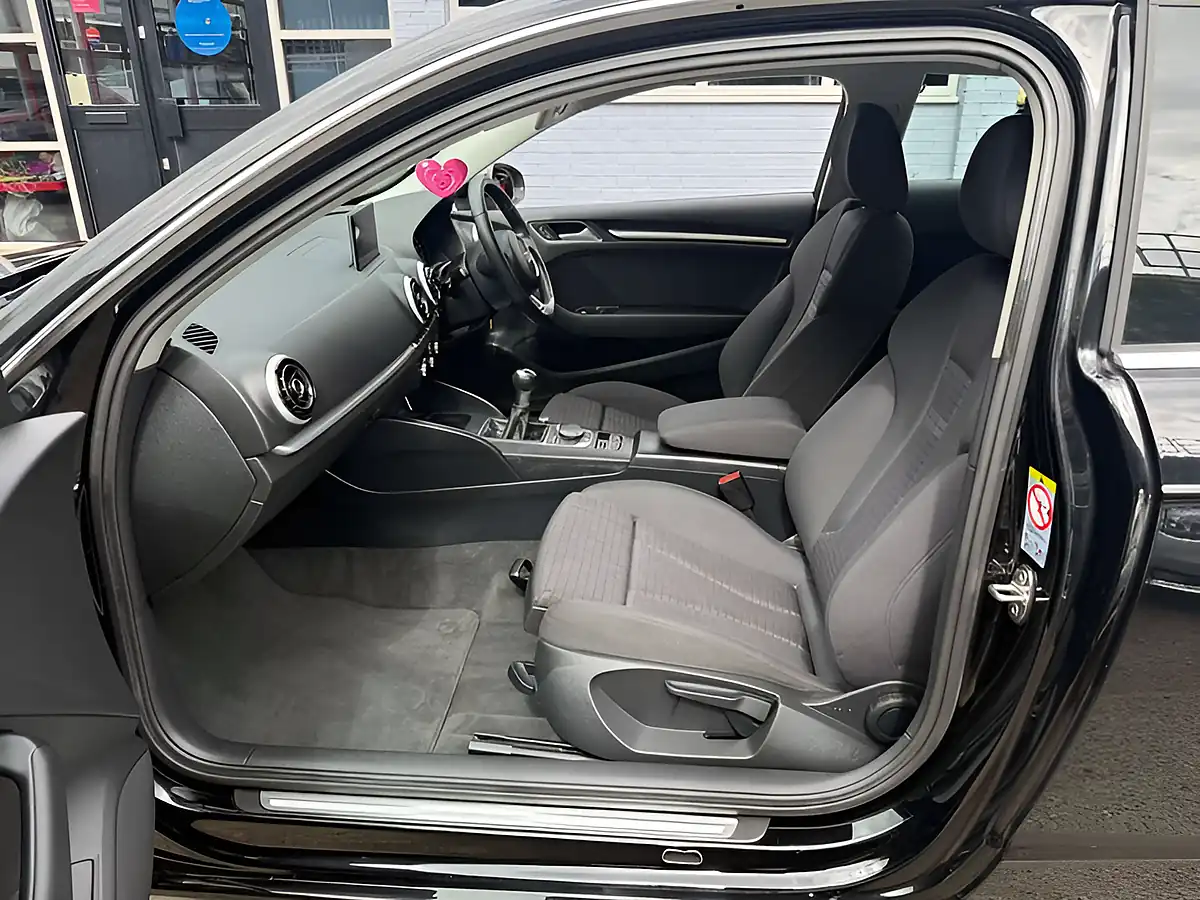 Used 2013 Audi A3 Sport Black - Interior and Exterior details 20