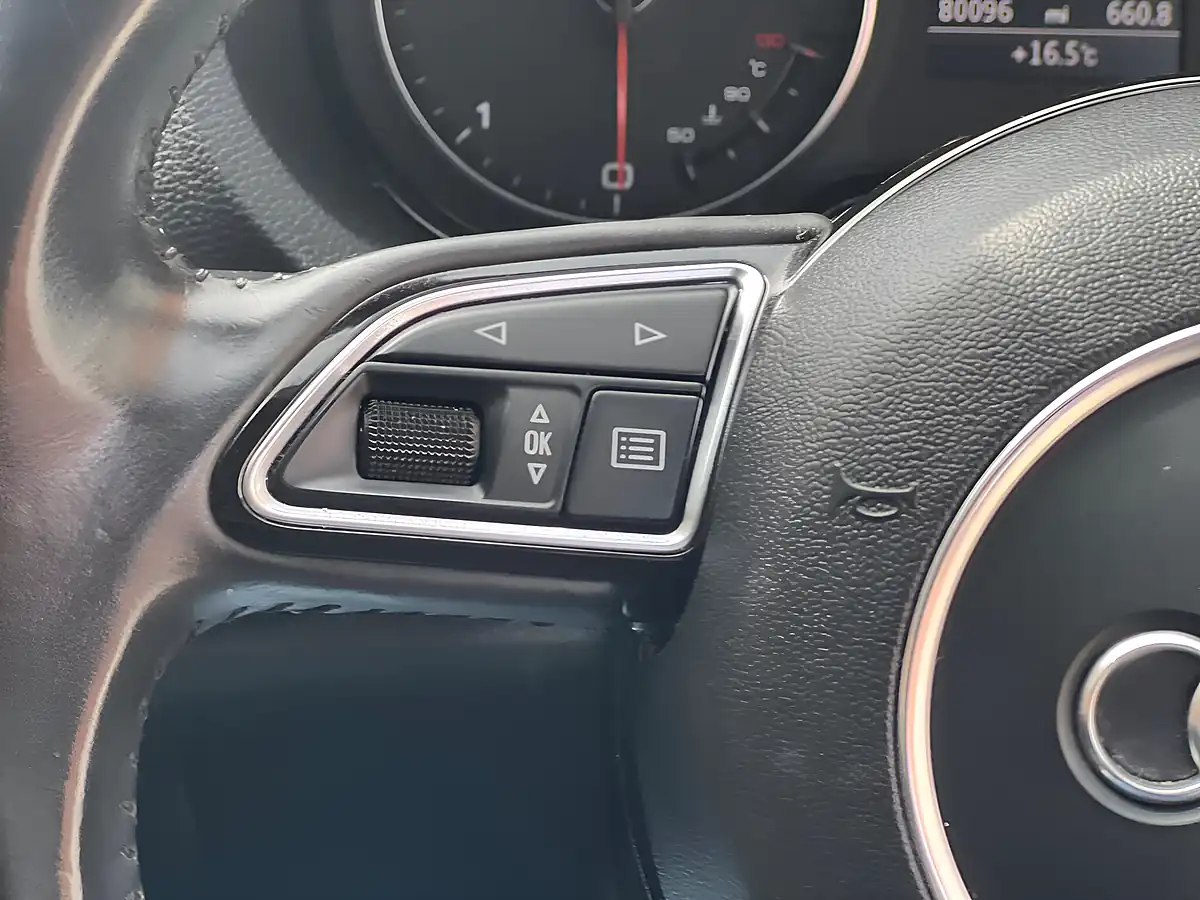 Used 2013 Audi A3 Sport Silver - Interior and Exterior details 11