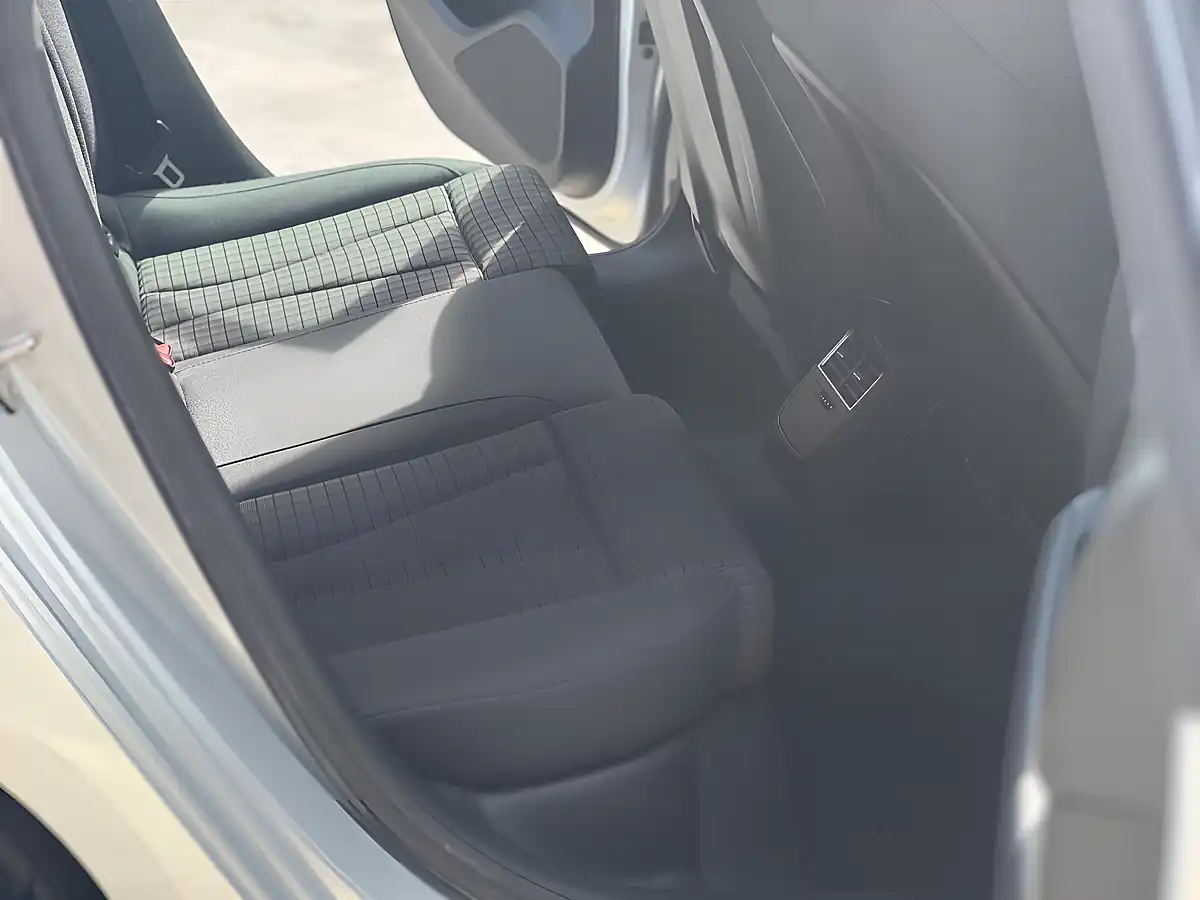 Used 2013 Audi A3 Sport Silver - Interior and Exterior details 9
