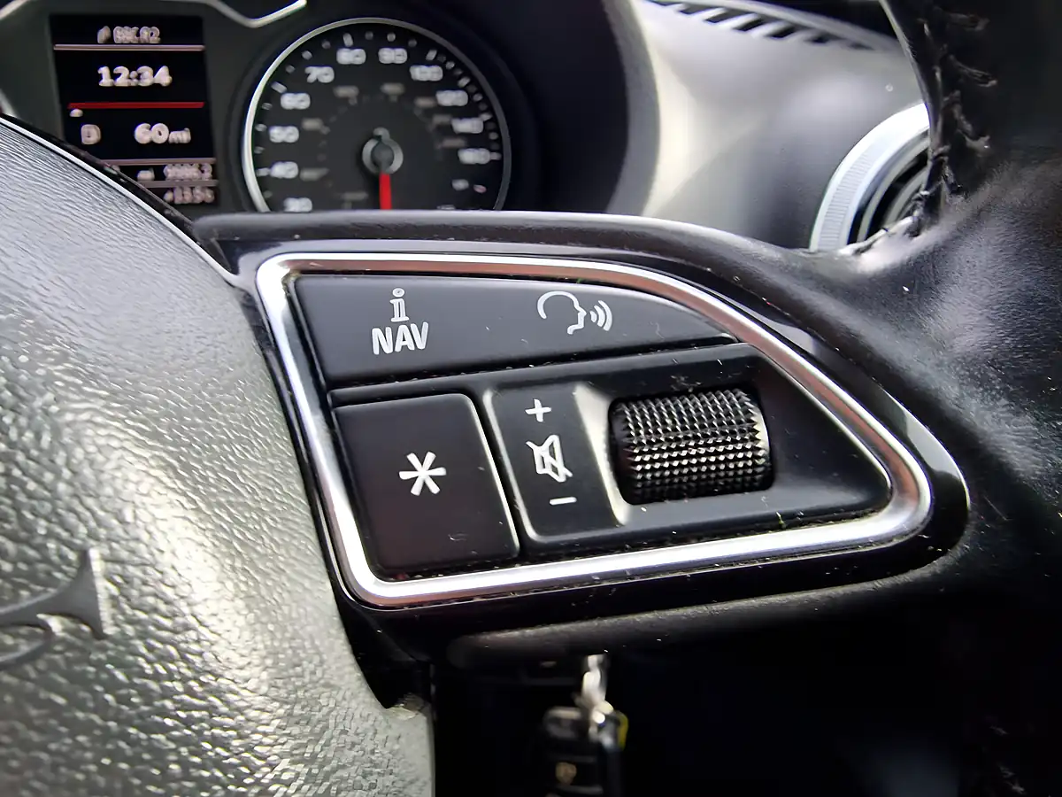 Used 2013 Audi A3 Sport Silver - Interior and Exterior details 18
