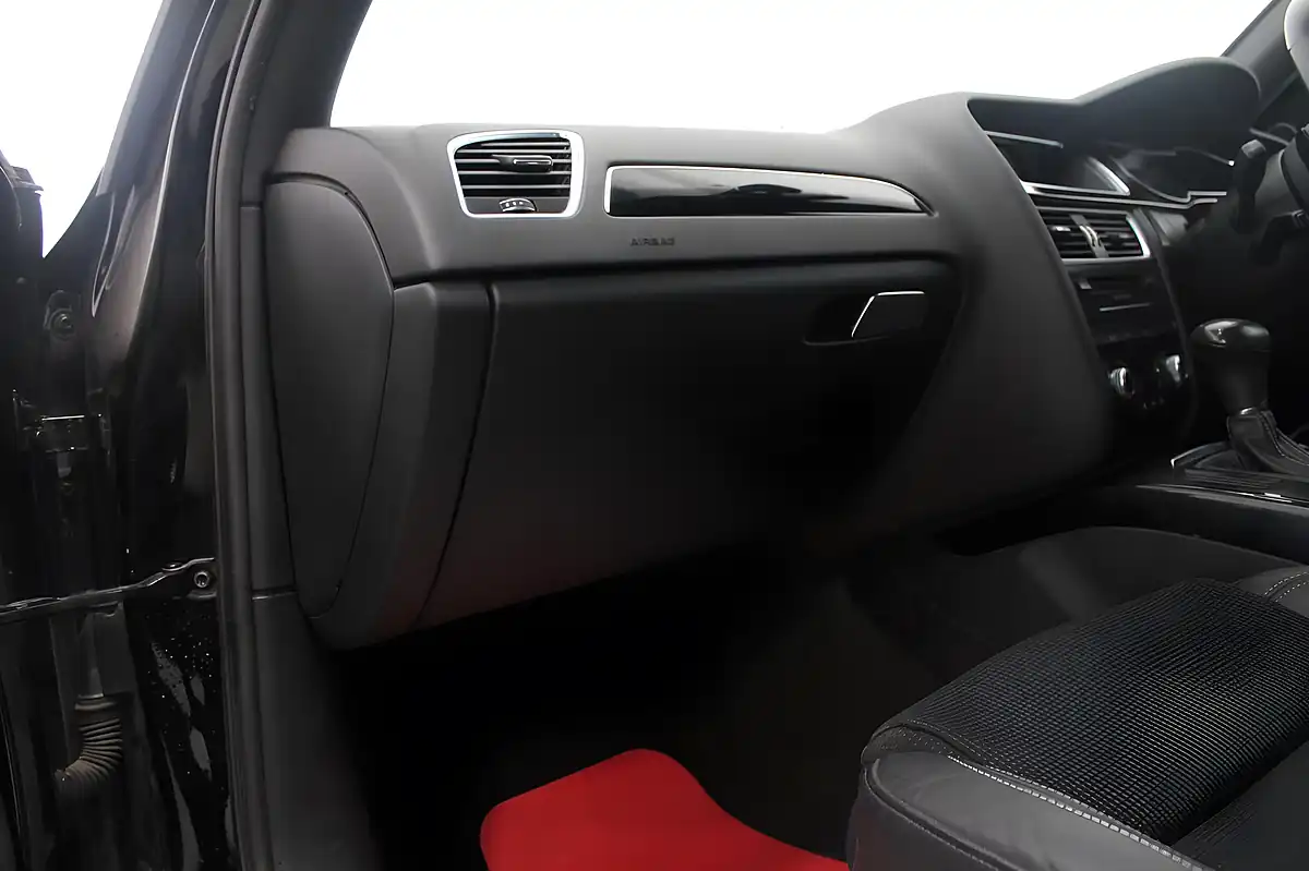 Used 2013 Audi A4 Avant Black Edition Black - Interior and Exterior details 14
