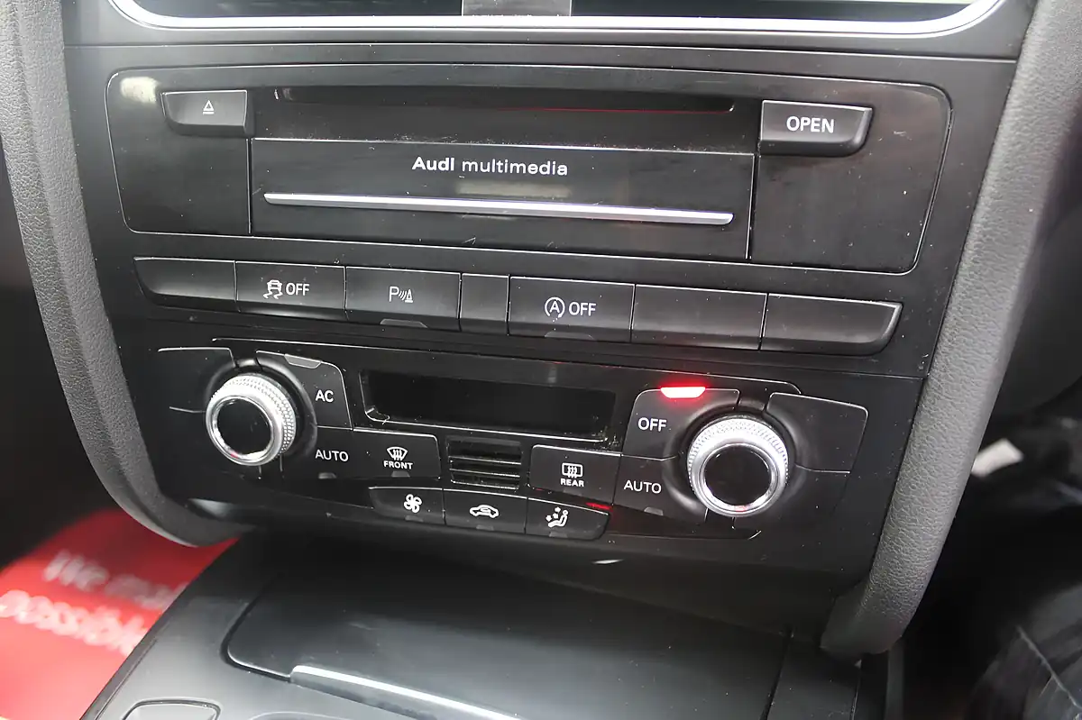 Used 2013 Audi A4 Avant Black Edition Black - Interior and Exterior details 15