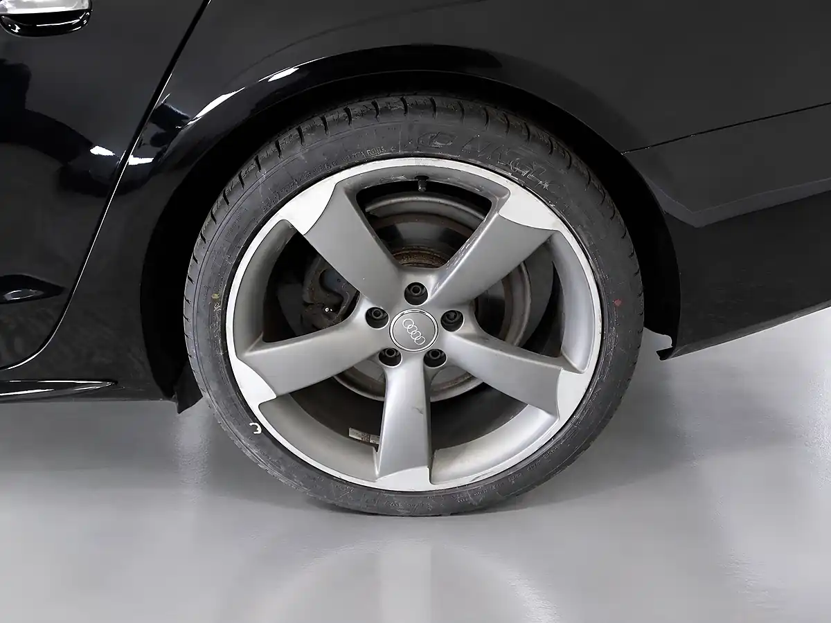 Used 2013 Audi A4 Avant Black Edition Black - Interior and Exterior details 20