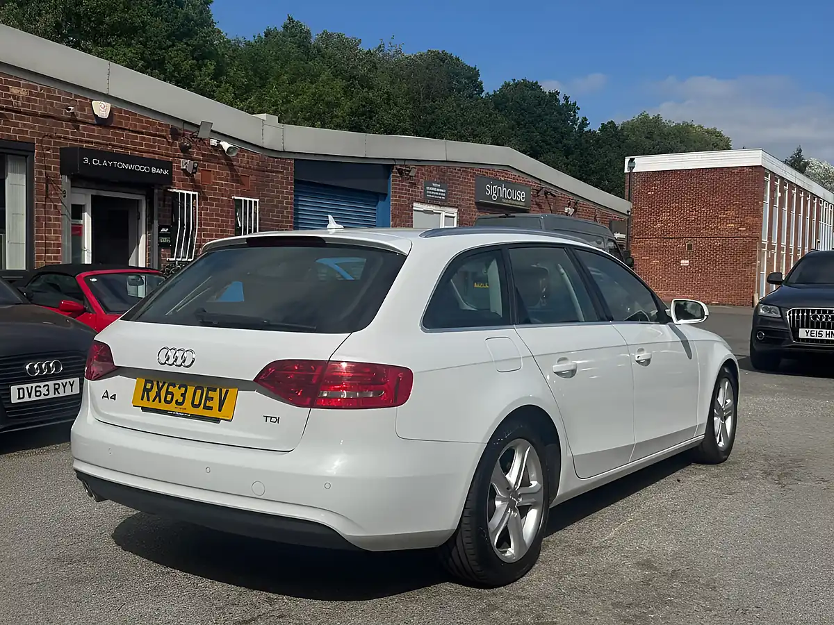 Used 2013 Audi A4 Avant Se Technik White - Interior and Exterior details 7