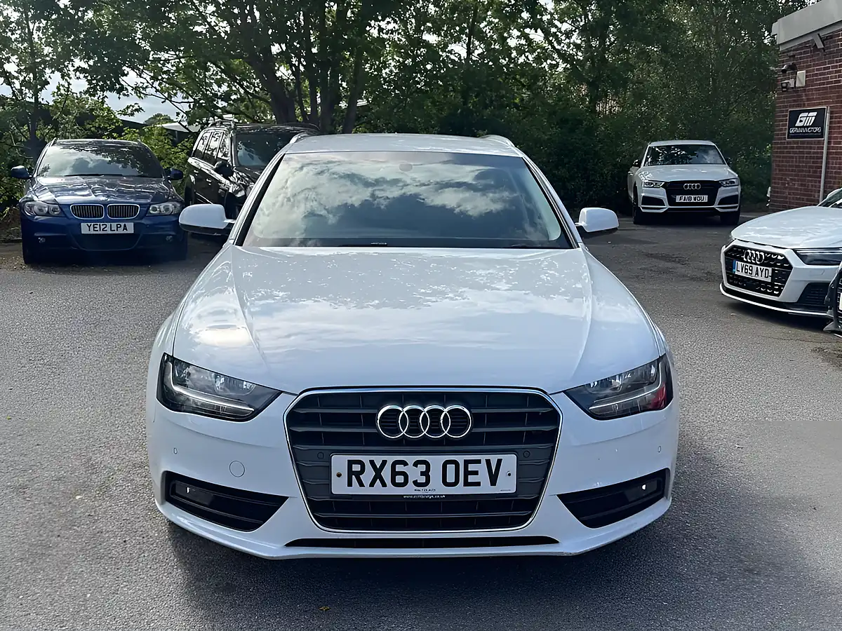 Used 2013 Audi A4 Avant Se Technik White - Interior and Exterior details 9