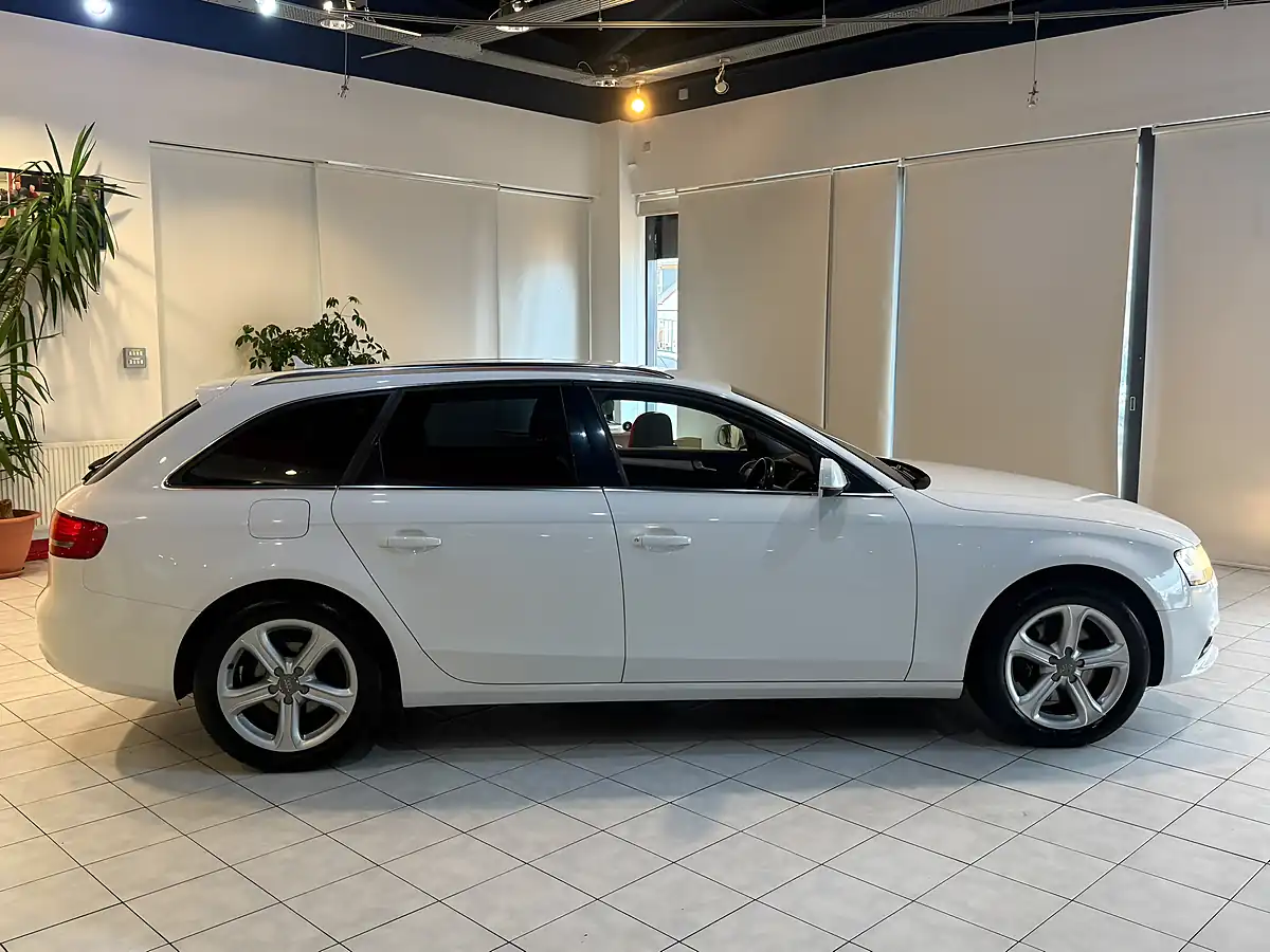 Used 2013 Audi A4 Avant Se Technik White - Interior and Exterior details 11