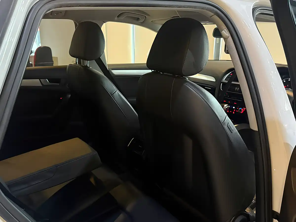 Used 2013 Audi A4 Avant Se Technik White - Interior and Exterior details 13