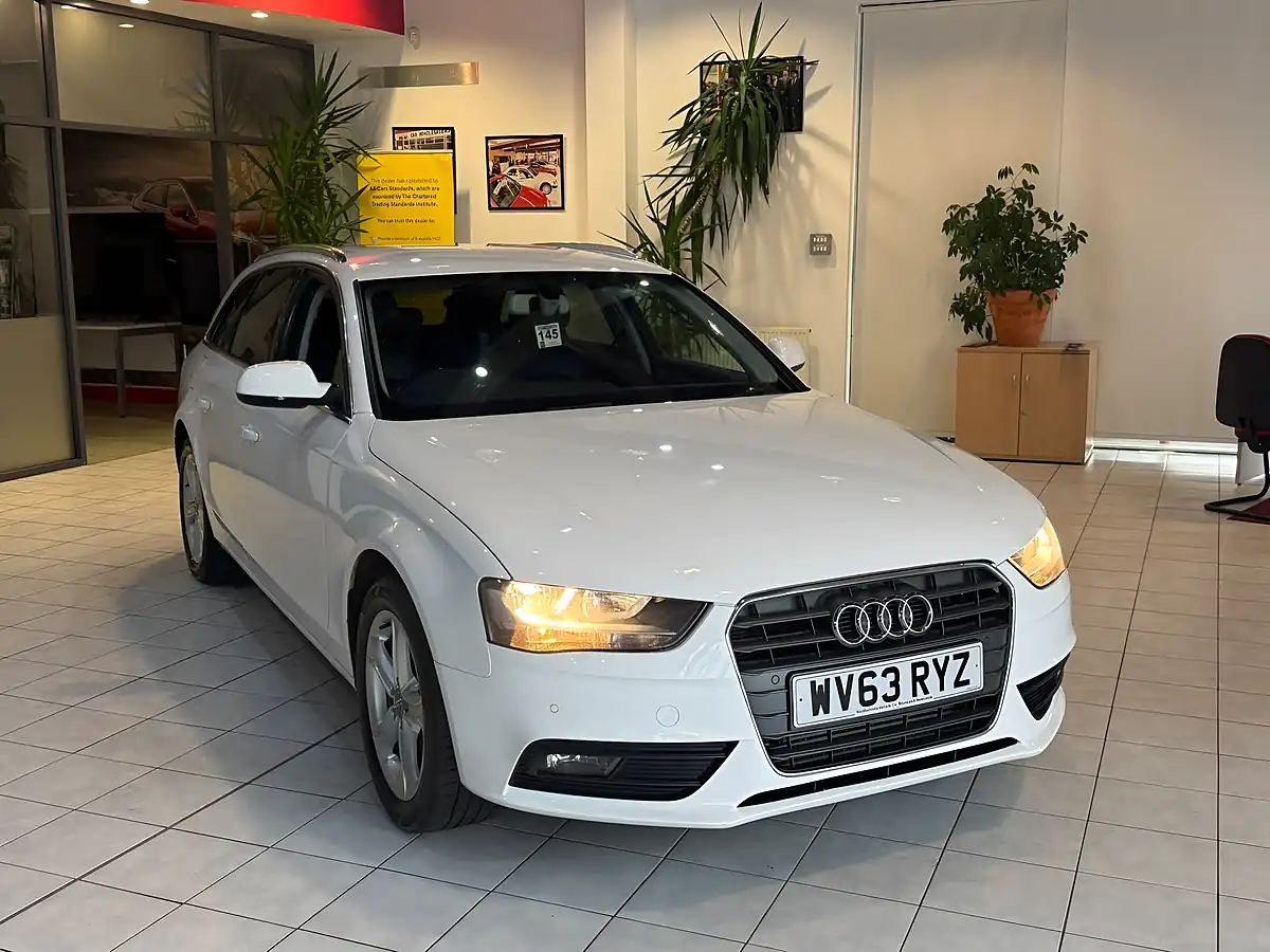 Used 2013 Audi A4 Avant Se Technik White - Interior and Exterior details 2