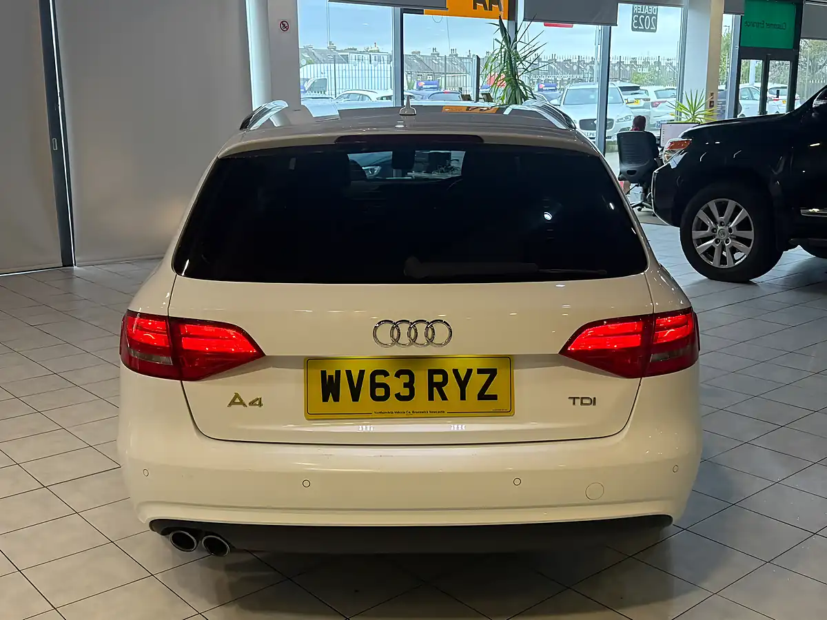 Used 2013 Audi A4 Avant Se Technik White - Interior and Exterior details 9