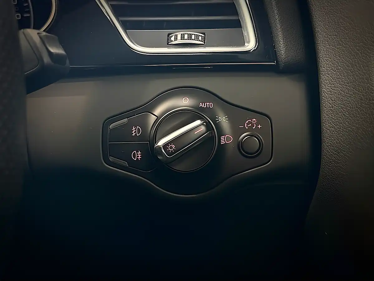 Used 2013 Audi A4 Black Edition White - Interior and Exterior details 18