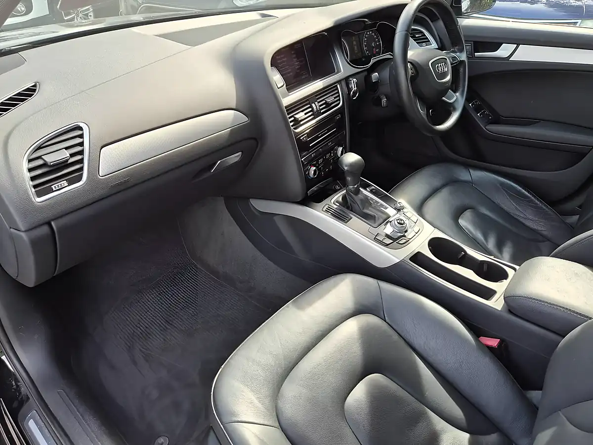 Used 2013 Audi A4 Se Technik Black - Interior and Exterior details 10