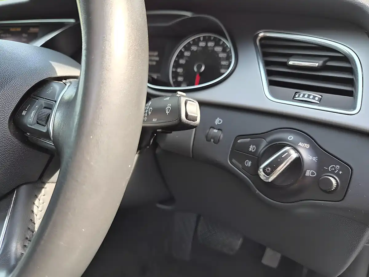Used 2013 Audi A4 Se Technik Black - Interior and Exterior details 15