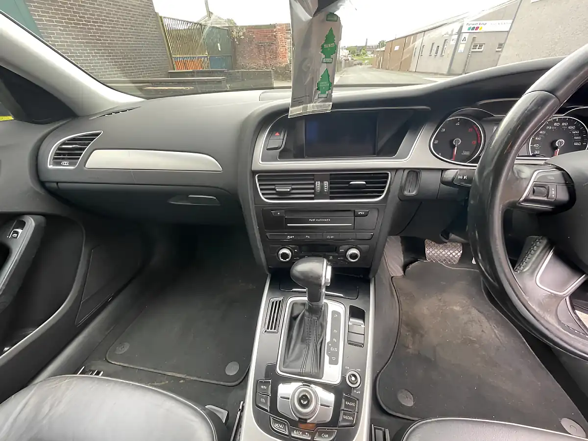 Used 2013 Audi A4 Se White - Interior and Exterior details 11