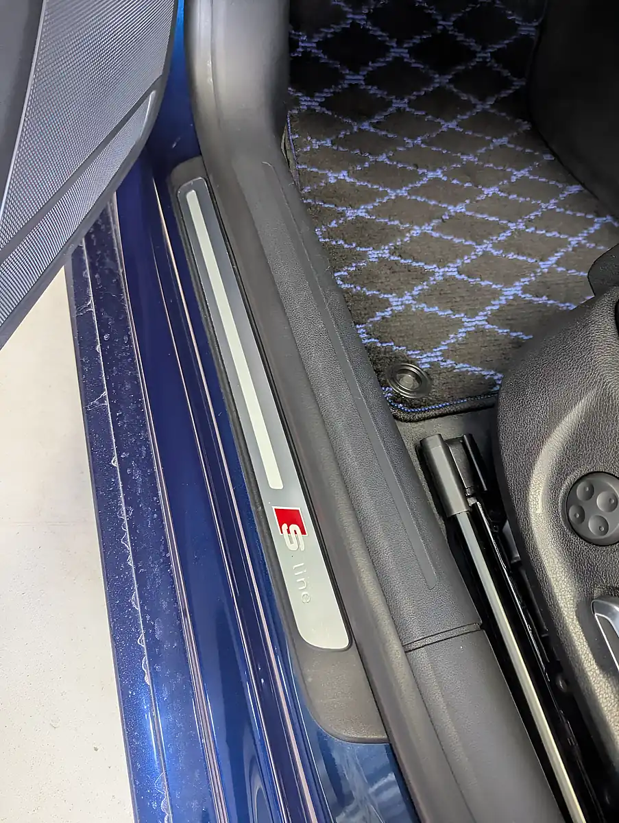 Used 2013 Audi A5 S-Line Blue - Interior and Exterior details 17
