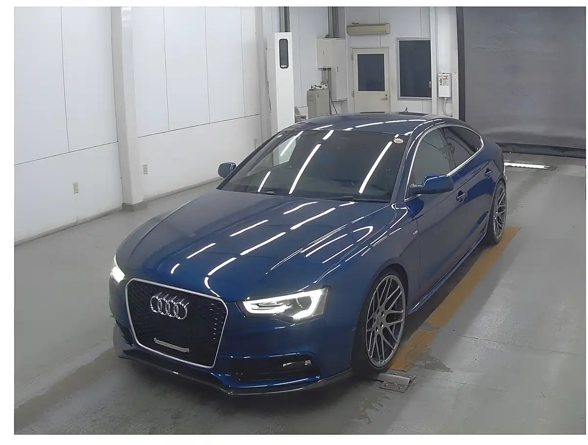 Used 2013 Audi A5 S-Line Blue - Interior and Exterior details 3