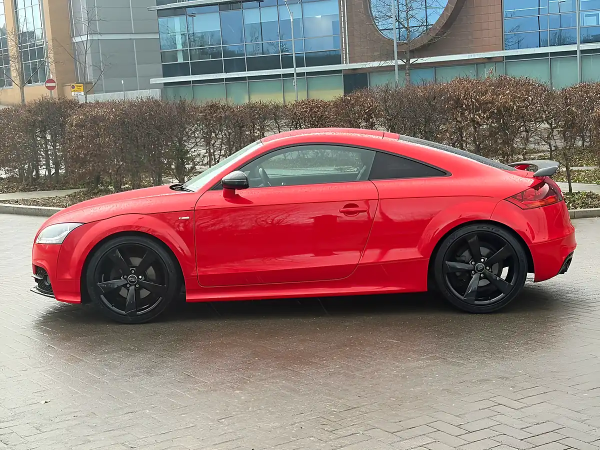 Used 2013 Audi A5 S Line Red - Interior and Exterior details 7