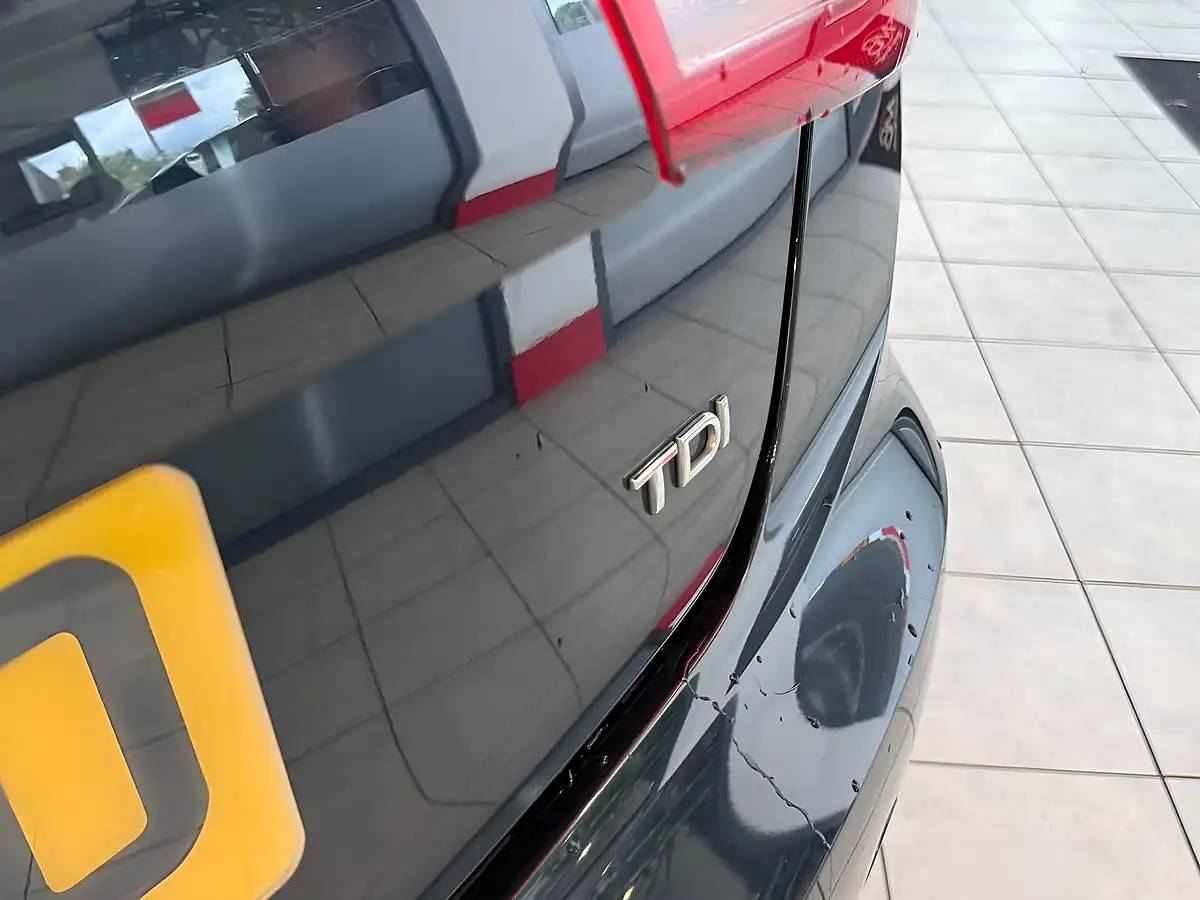 Used 2013 Audi A6 Saloon Se Blue - Interior and Exterior details 8