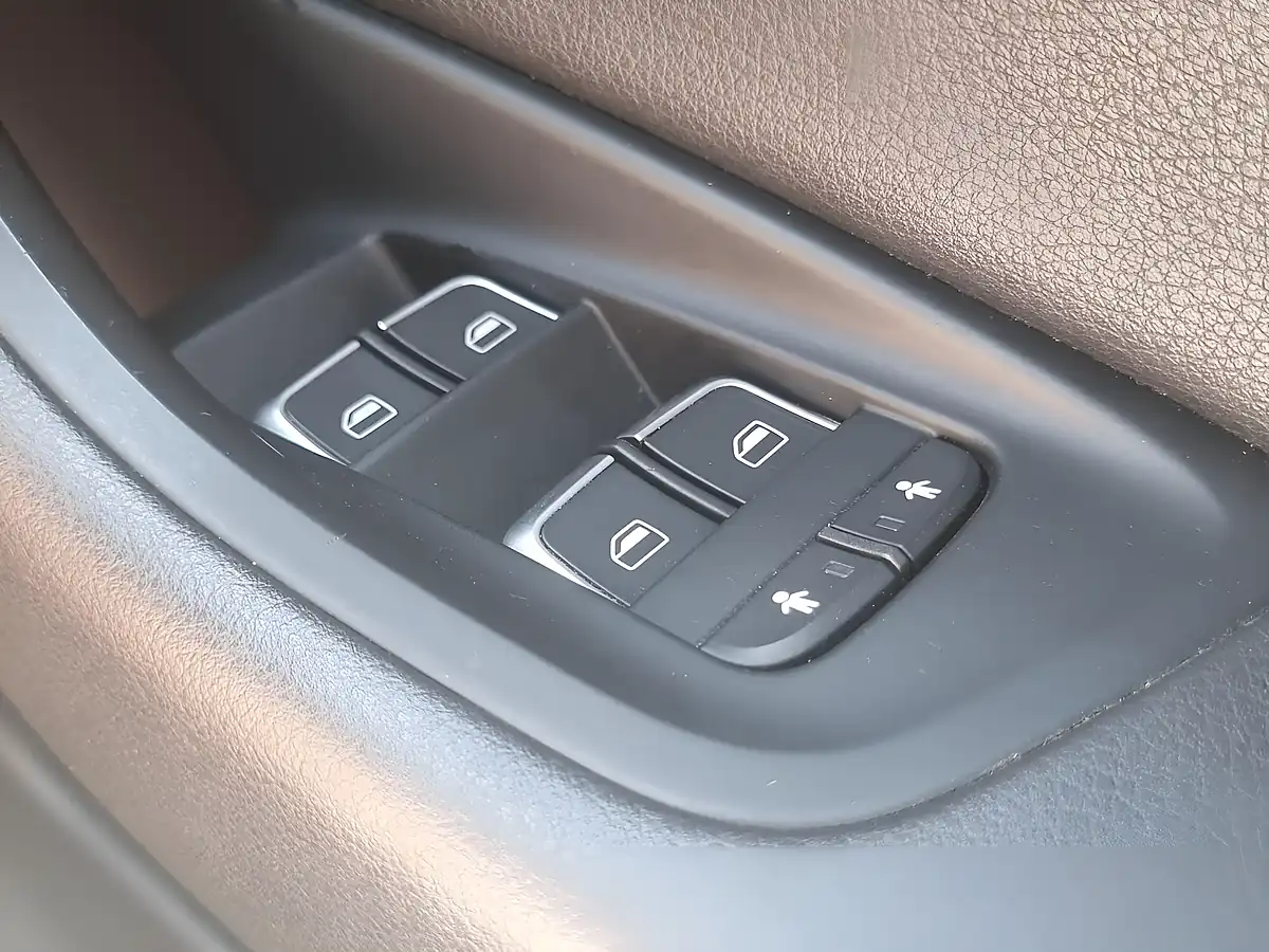 Used 2013 Audi A6 Se Silver - Interior and Exterior details 20