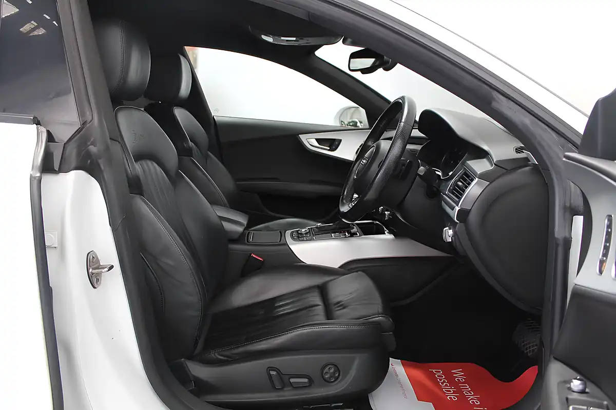 Used 2013 Audi A7 S Line White - Interior and Exterior details 13