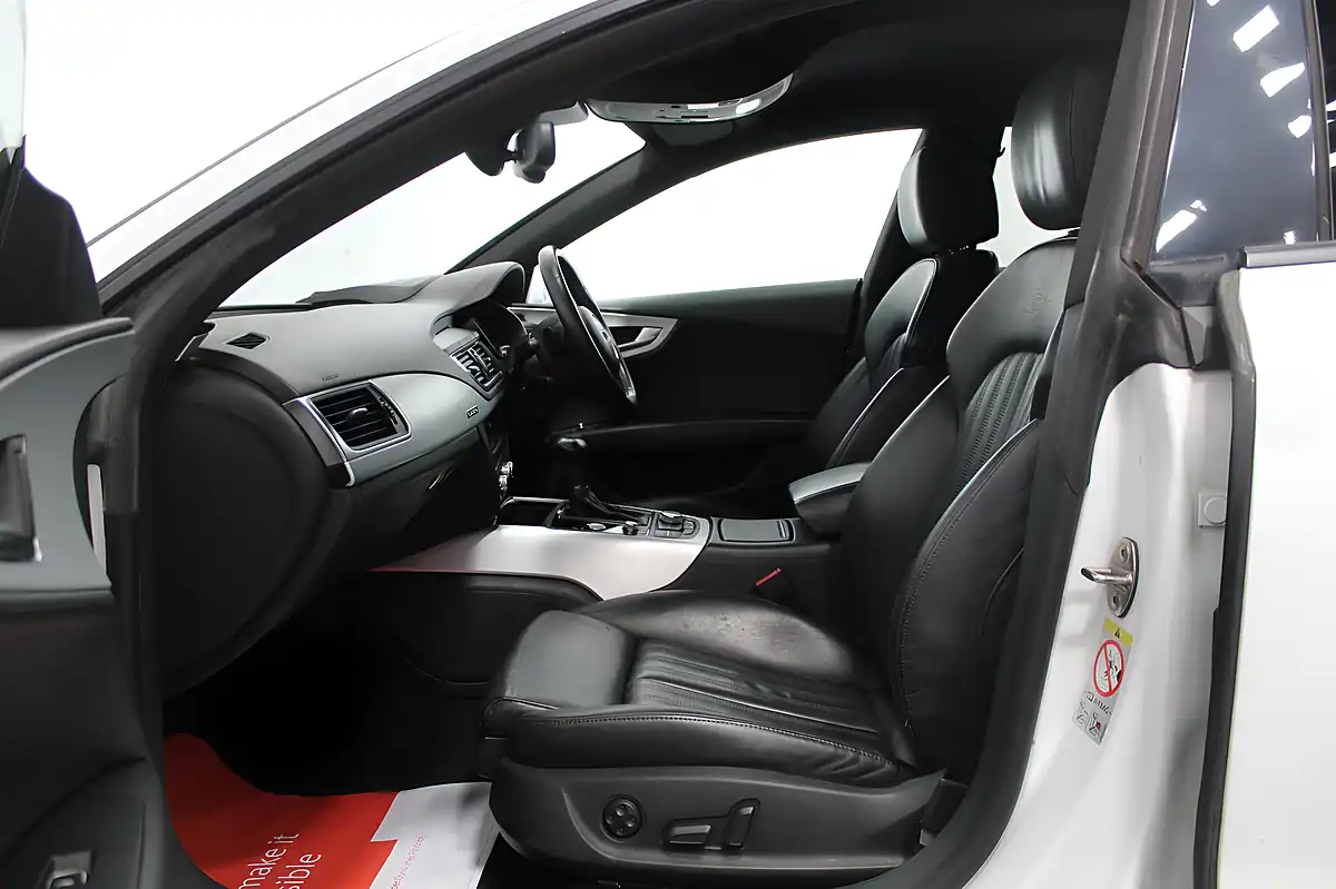 Used 2013 Audi A7 S Line White - Interior and Exterior details 18