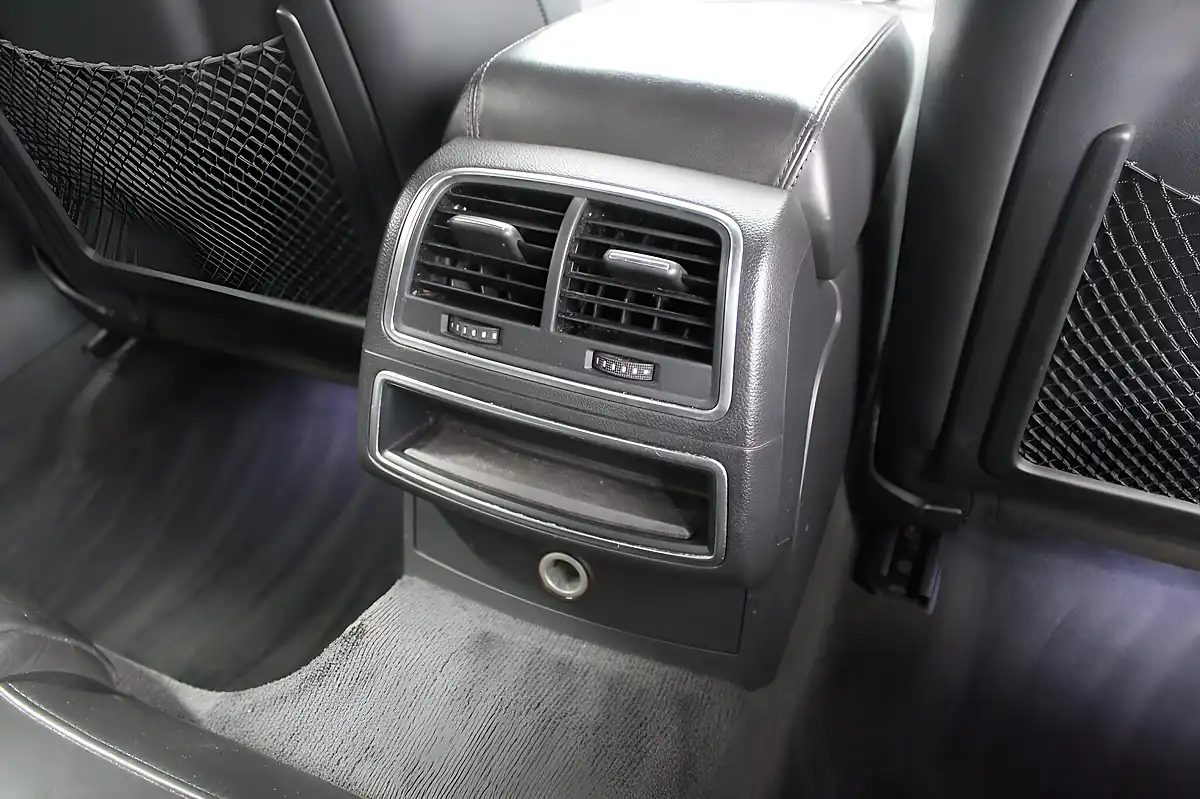 Used 2013 Audi A7 S Line White - Interior and Exterior details 19