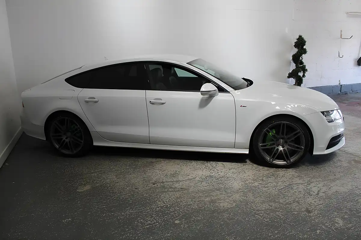 Used 2013 Audi A7 S Line White - Interior and Exterior details 3