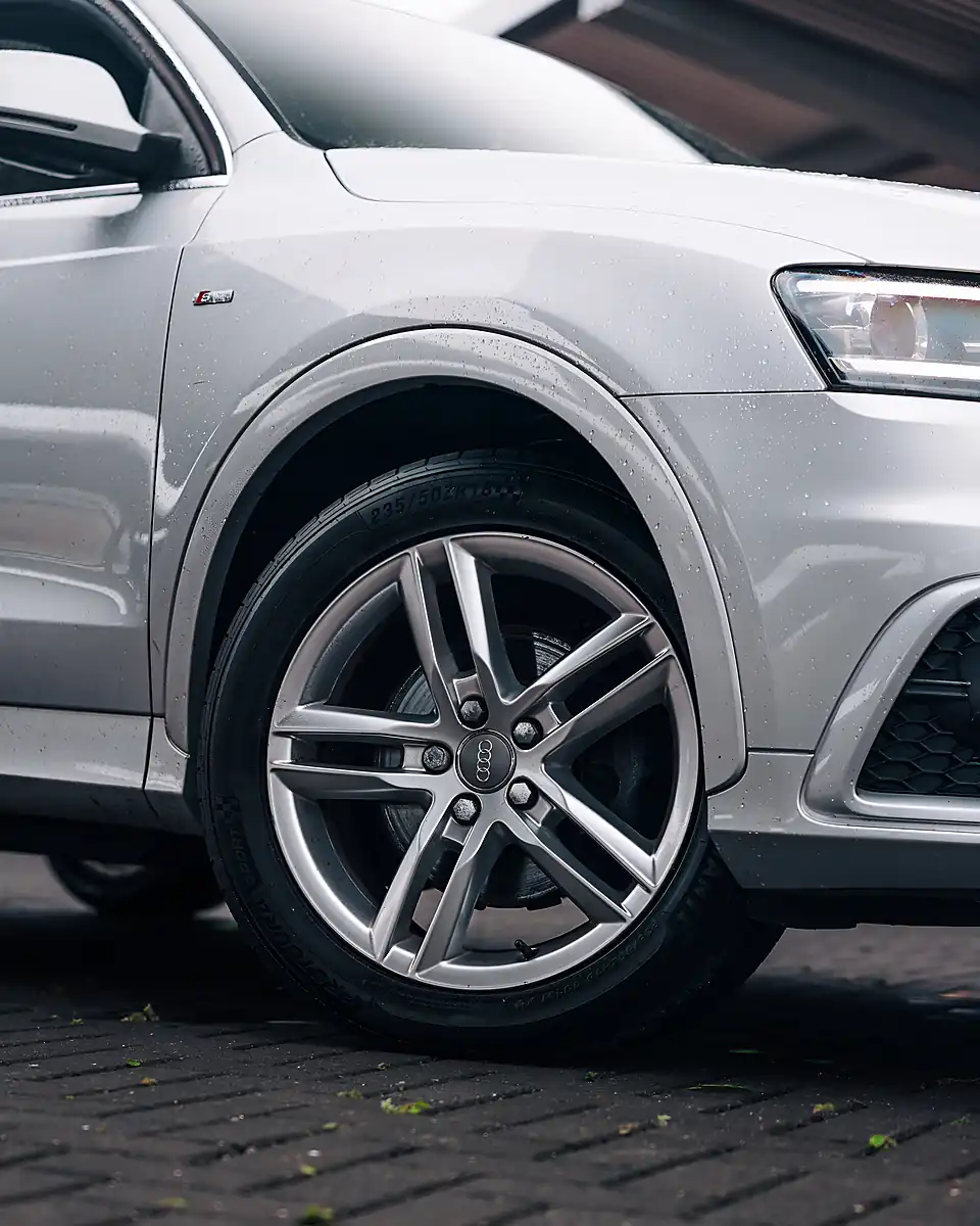 Used 2013 Audi Q3 S Line Silver - Interior and Exterior details 15
