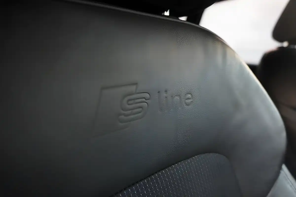 Used 2013 Audi Q3 S Line Silver - Interior and Exterior details 13