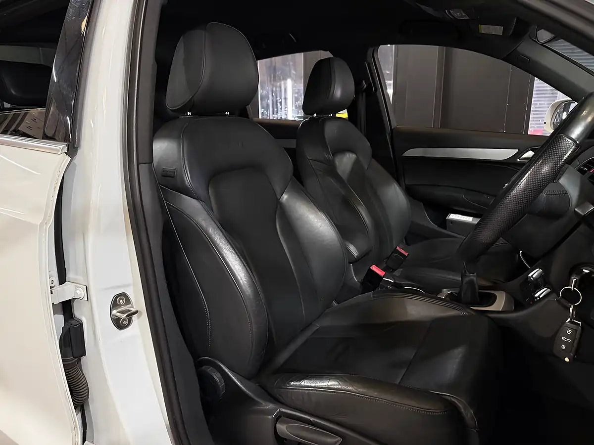 Used 2013 Audi Q3 S Line White - Interior and Exterior details 11
