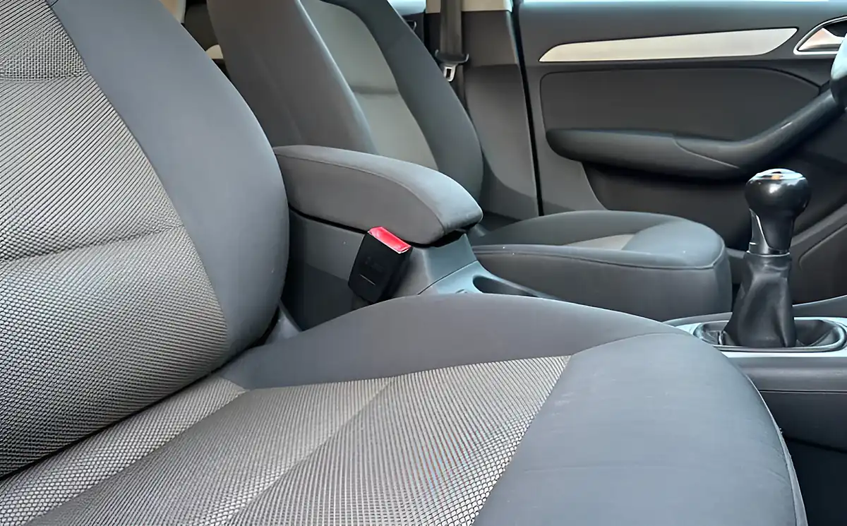 Used 2013 Audi Q3 Se Black - Interior and Exterior details 14