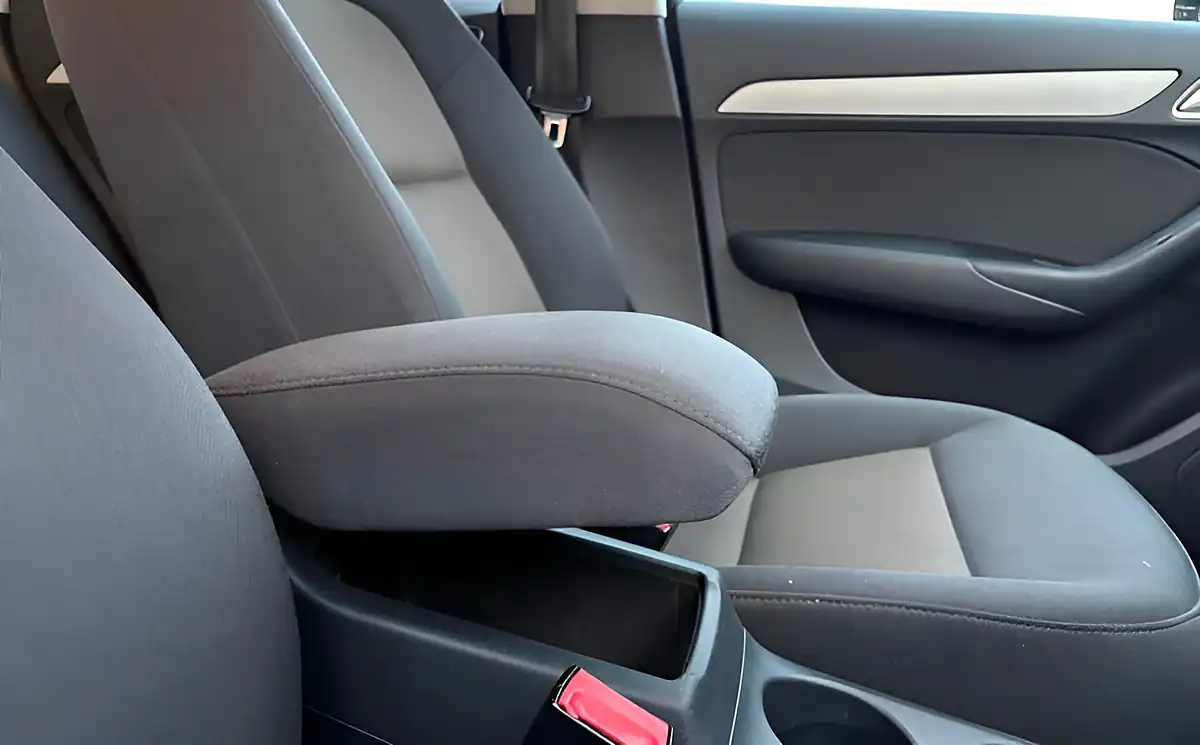 Used 2013 Audi Q3 Se Black - Interior and Exterior details 18