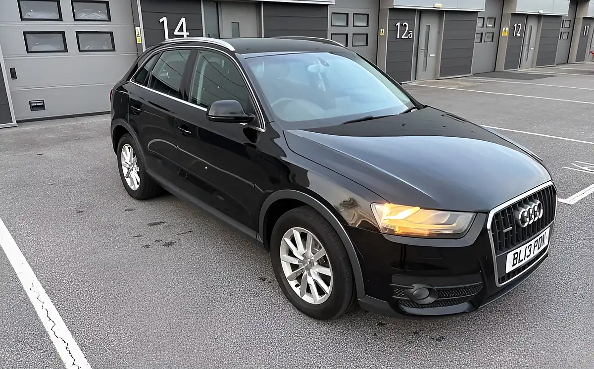 Used 2013 Audi Q3 Se Black - Interior and Exterior details 9