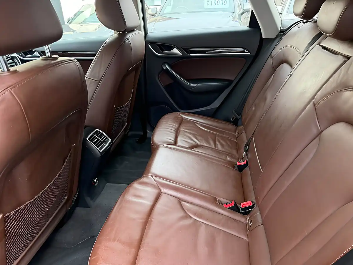 Used 2013 Audi Q3 Se Silver - Interior and Exterior details 11