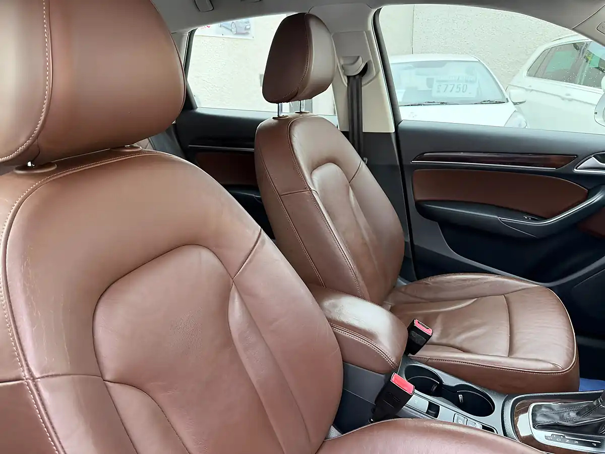 Used 2013 Audi Q3 Se Silver - Interior and Exterior details 8