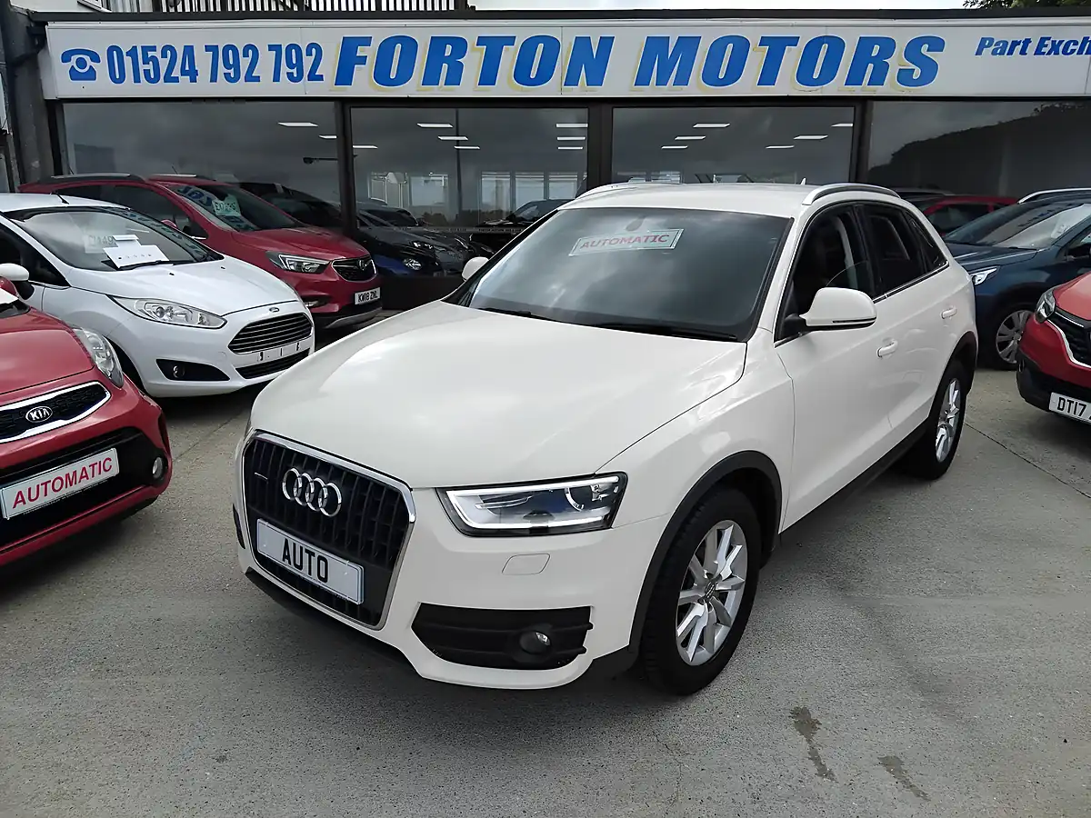 Used 2013 Audi Q3 Se White - Interior and Exterior details 9