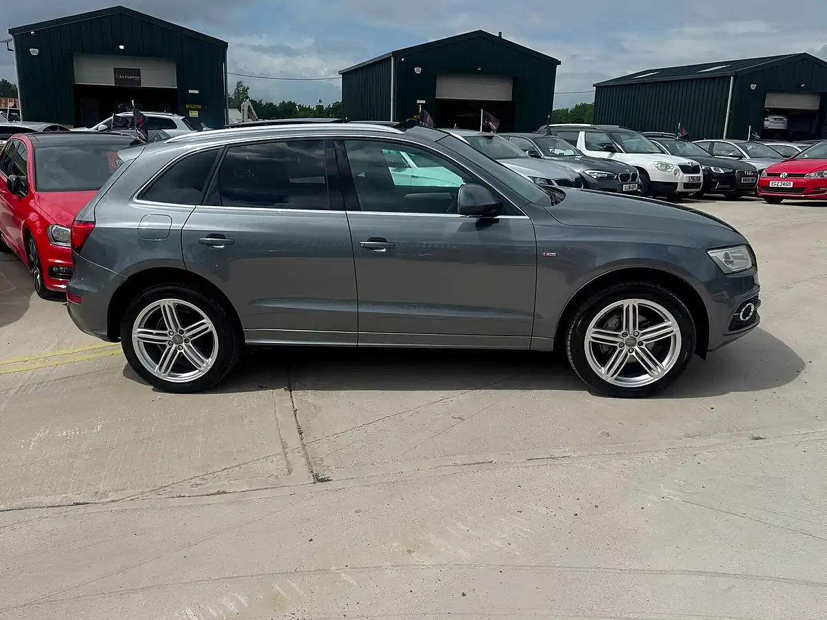 Used 2013 Audi Q5 S Line Plus Grey - Interior and Exterior details 10
