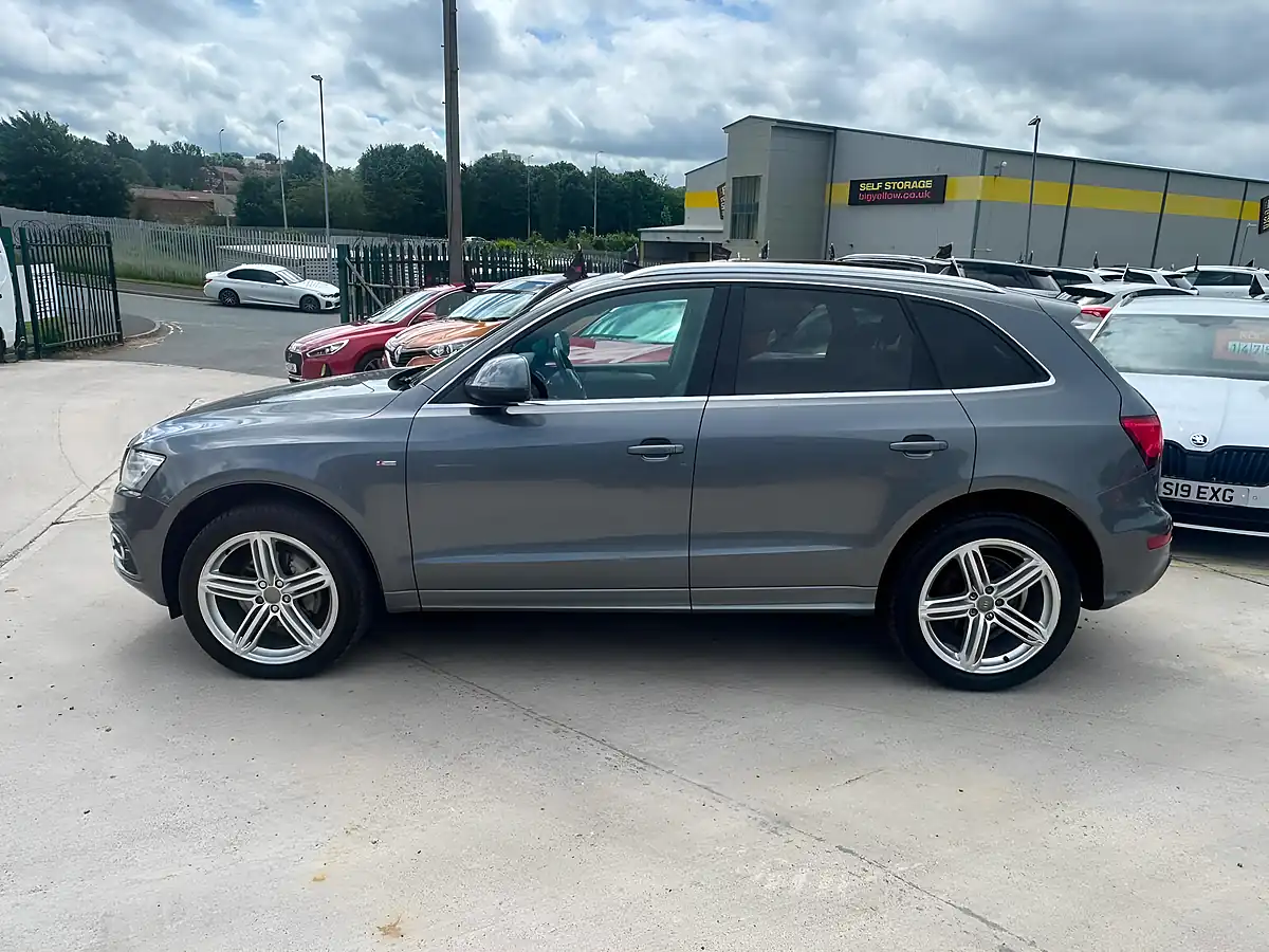Used 2013 Audi Q5 S Line Plus Grey - Interior and Exterior details 8