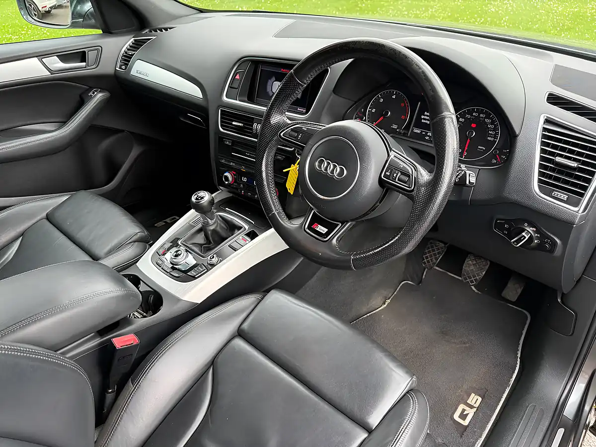 Used 2013 Audi Q5 S-Line Plus Grey - Interior and Exterior details 11