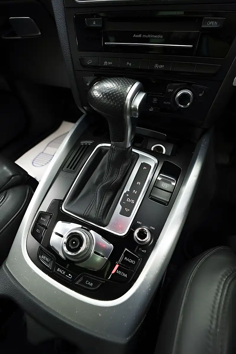 Used 2013 Audi Q5 S Line Plus Silver - Interior and Exterior details 17