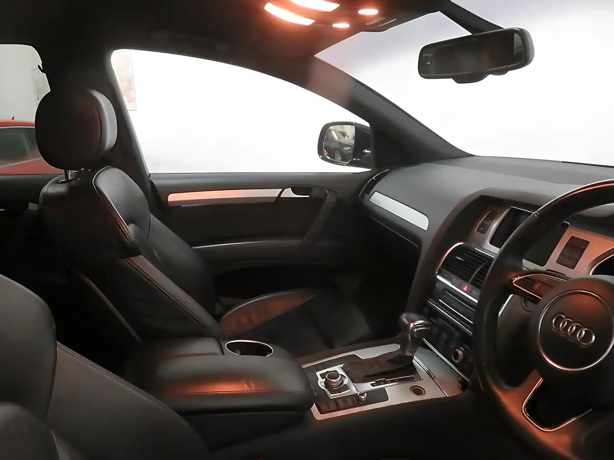 Used 2013 Audi Q7 S Line Plus Black - Interior and Exterior details 13