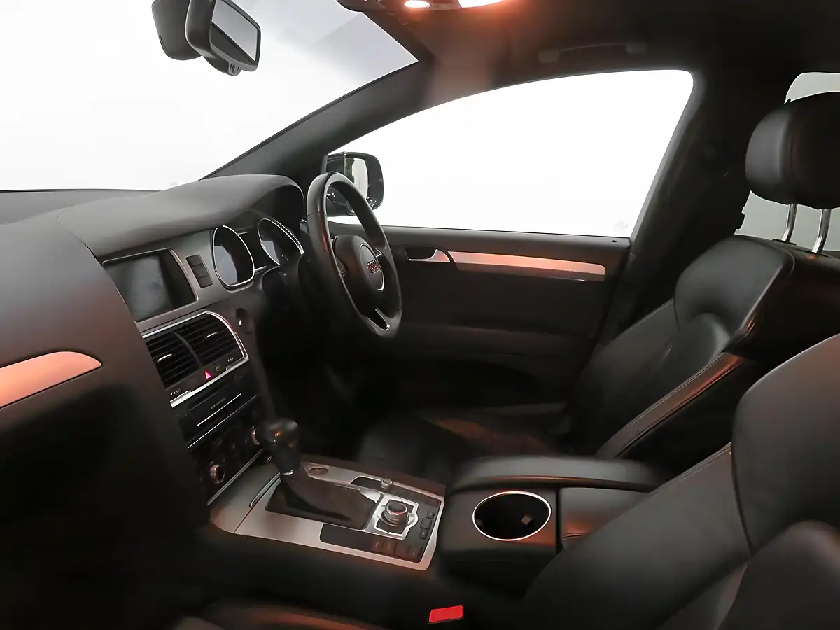 Used 2013 Audi Q7 S Line Plus Black - Interior and Exterior details 18