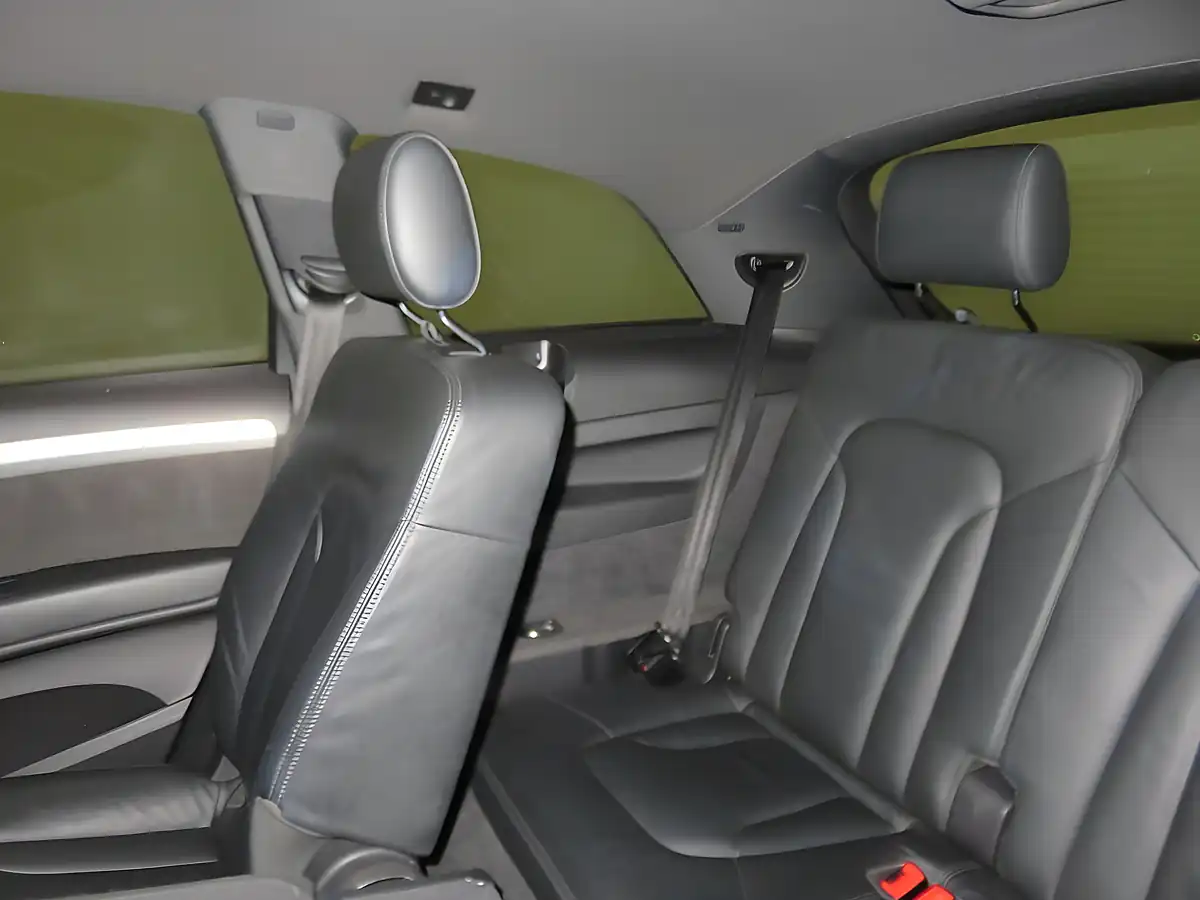 Used 2013 Audi Q7 S Line Plus Black - Interior and Exterior details 19