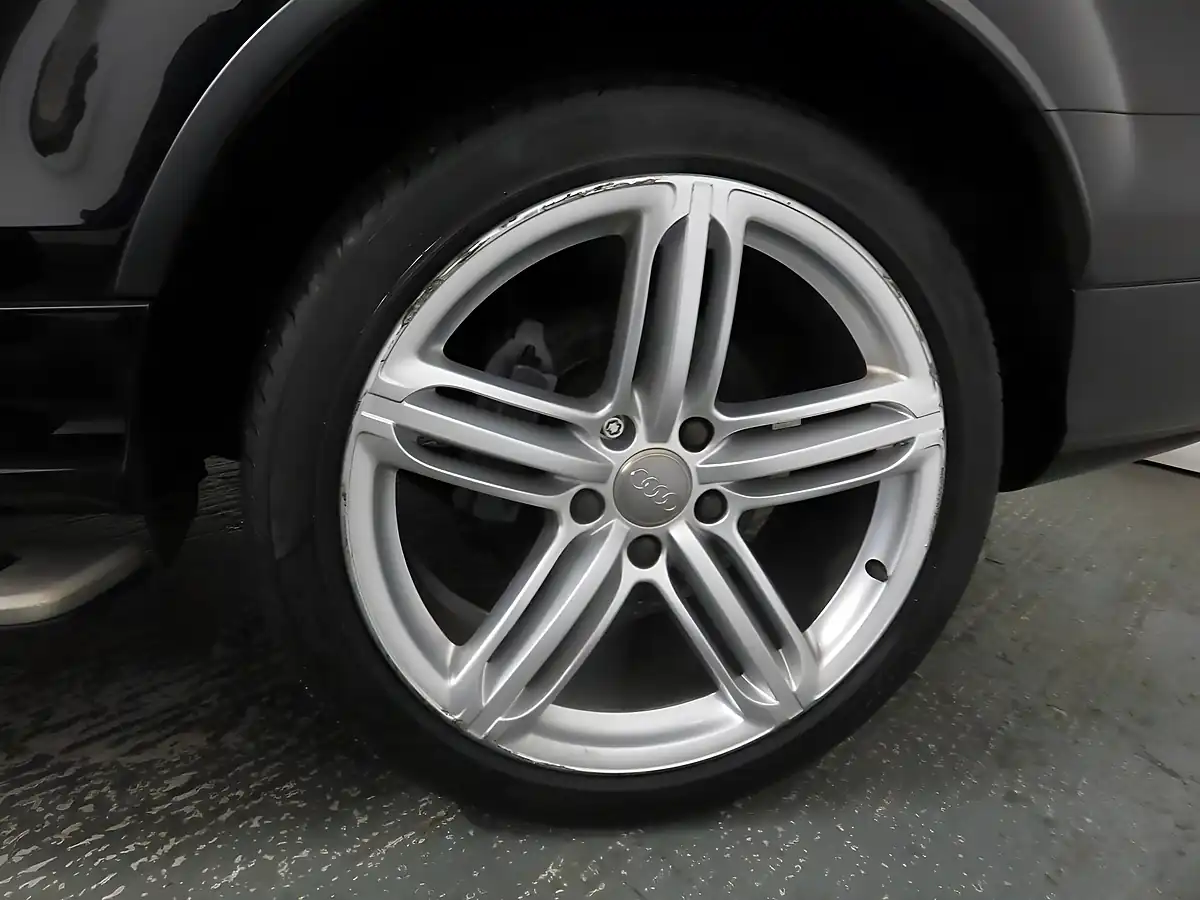Used 2013 Audi Q7 S Line Plus Black - Interior and Exterior details 20