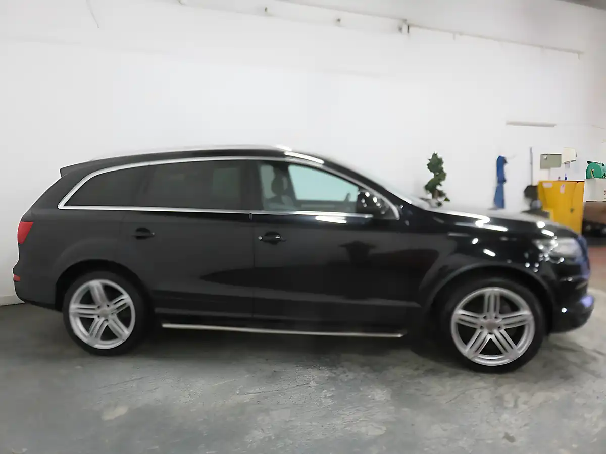 Used 2013 Audi Q7 S Line Plus Black - Interior and Exterior details 3