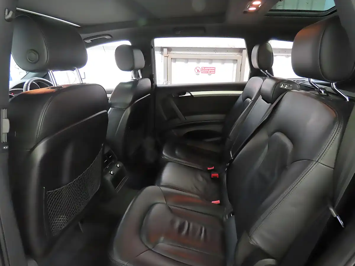 Used 2013 Audi Q7 S Line Plus White - Interior and Exterior details 7