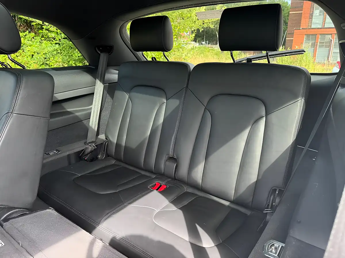 Used 2013 Audi Q7 S Line Plus White - Interior and Exterior details 12