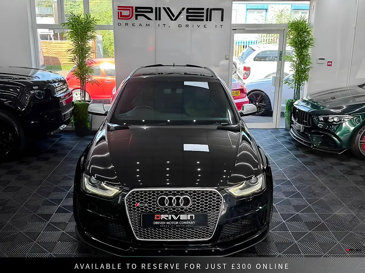 Used 2013 Audi RS4 Avant Black - Interior and Exterior details 10